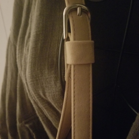 Feather tassel handbag - Picture 2 of 5